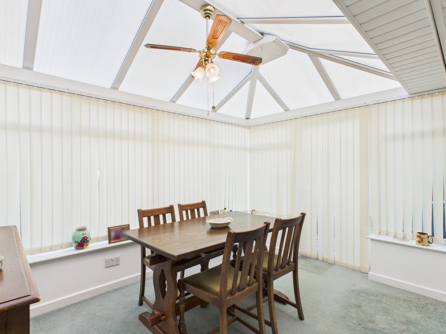 2 bedroom Bungalow in Boundary Close, Walton , Stone