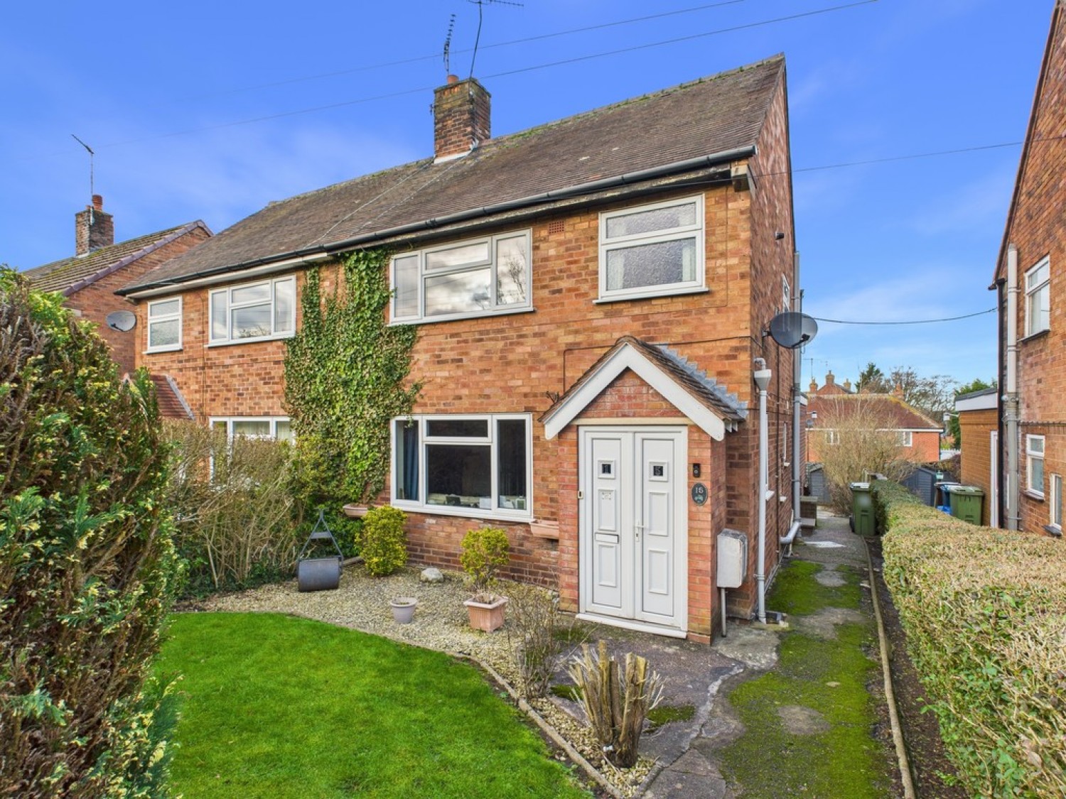 3 bedroom House in Southwell Estate, Eccleshall, Staffordshire