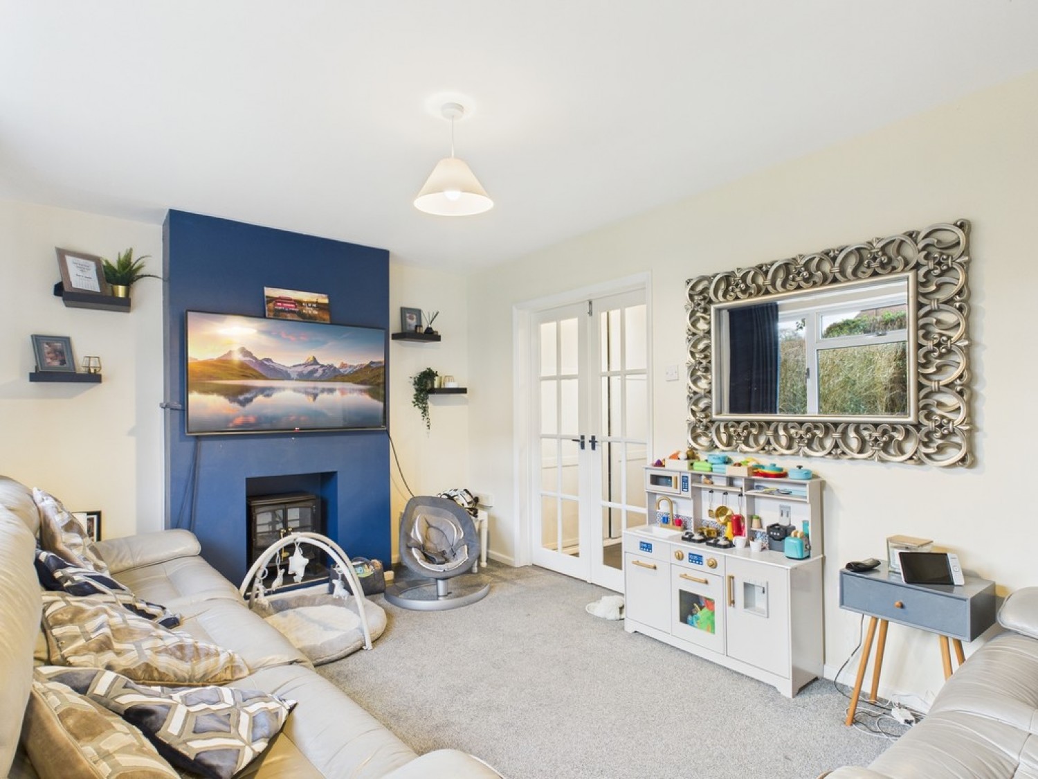 3 bedroom House in Southwell Estate, Eccleshall, Staffordshire