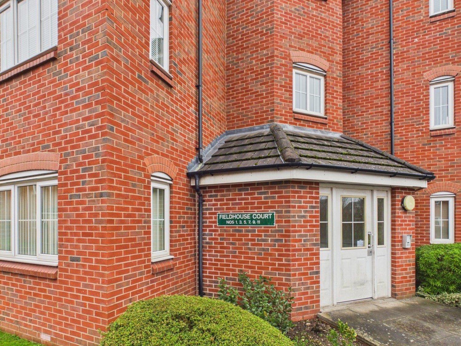 2 bedroom Flat for Sale Fieldhouse Way, Stafford, Staffordshire