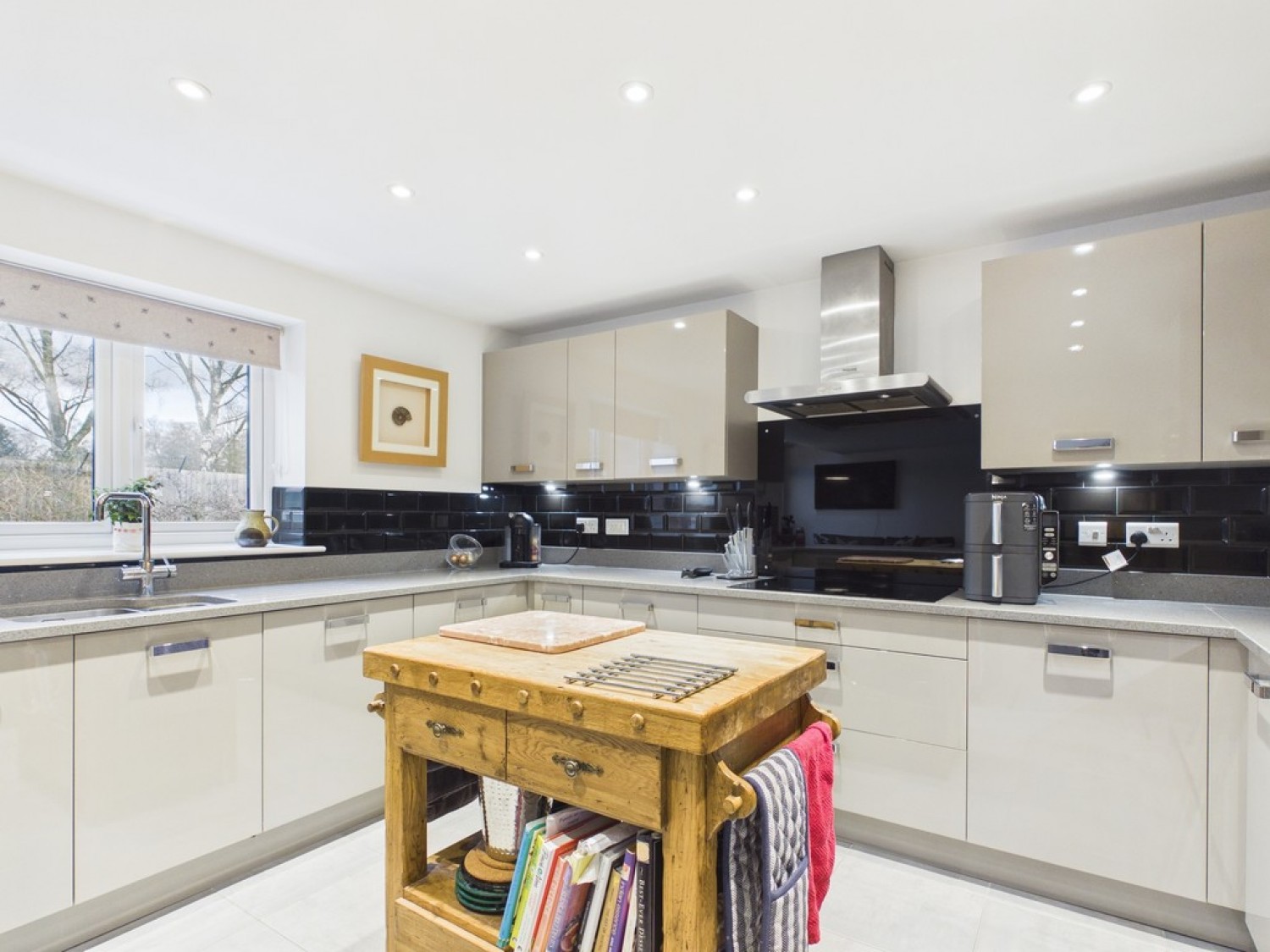 5 bedroom House for Sale Stafford, Staffordshire