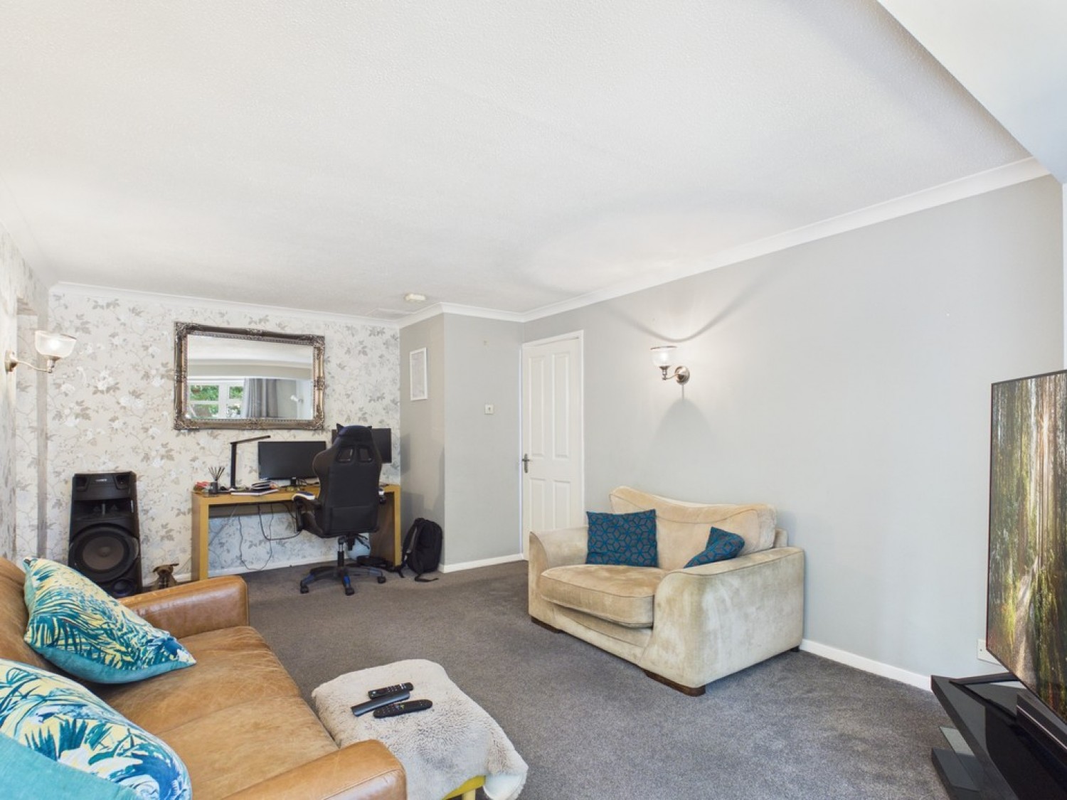4 bedroom House for Sale Swallowdale, Wildwood, Stafford