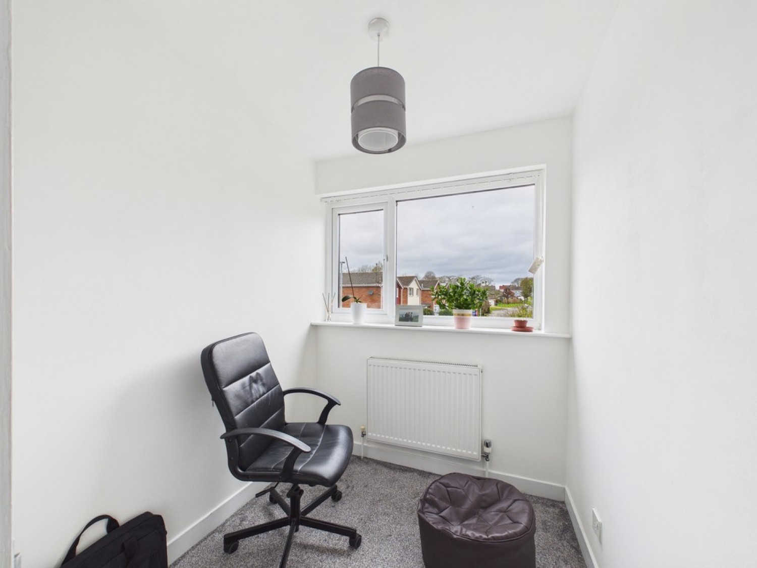 3 bedroom House for Sale Fairoak Avenue, Parkside