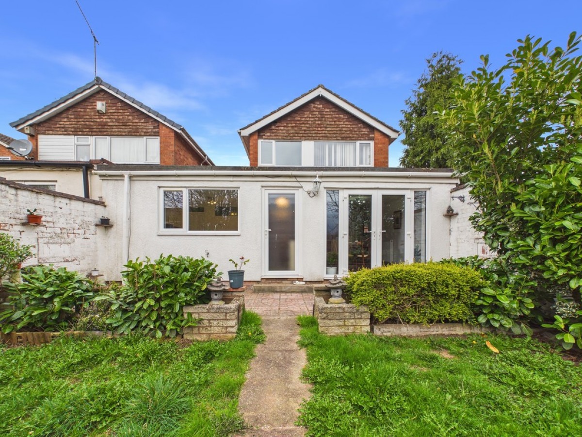 Fairoak Avenue, Parkside