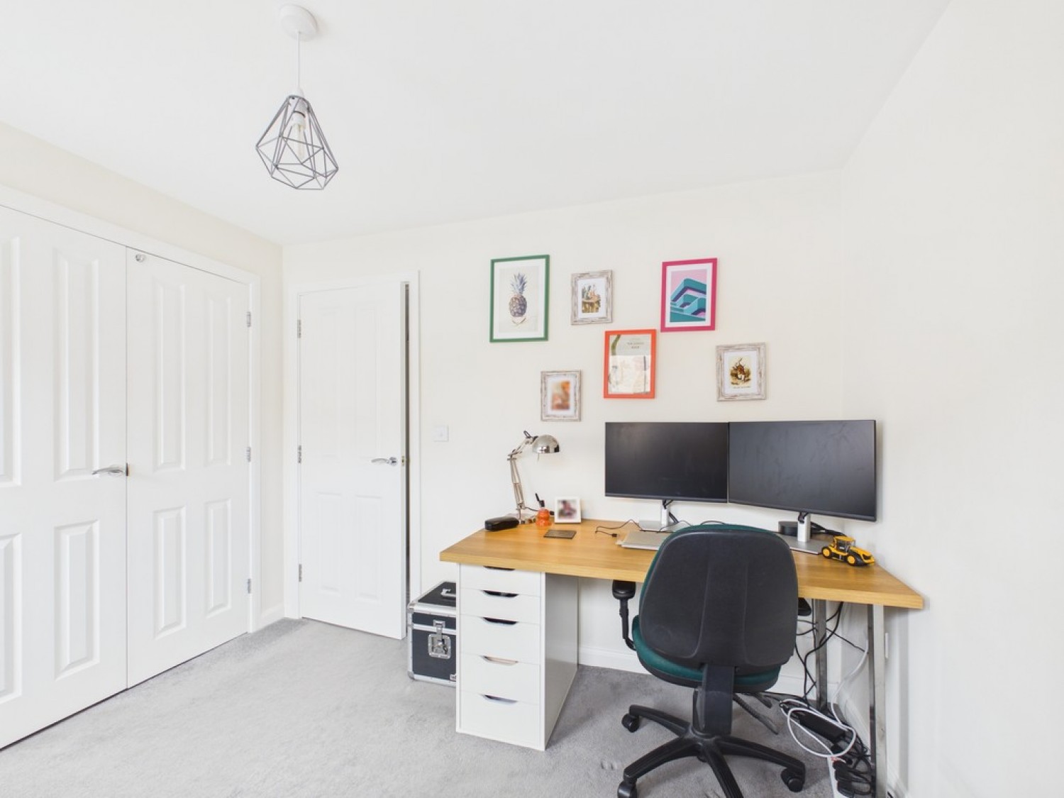 2 bedroom House for Sale Dewsbury Crescent, Stafford, Staffordshire