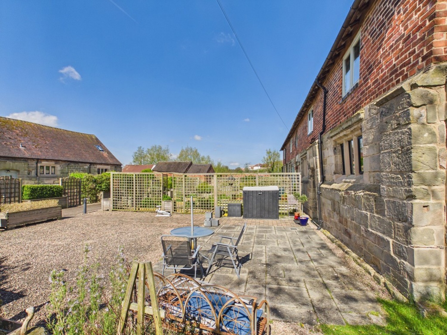 2 bedroom House for Sale St. Thomas Priory, Stafford, Staffordshire