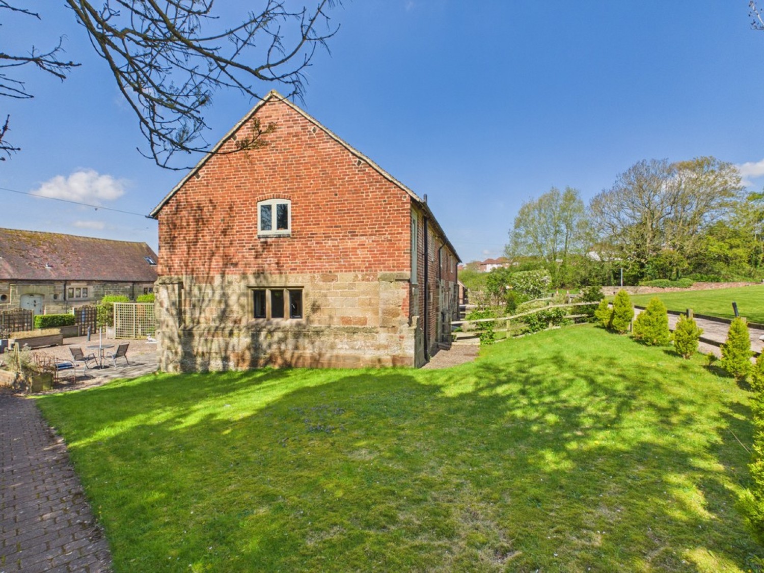 2 bedroom House for Sale St. Thomas Priory, Stafford, Staffordshire