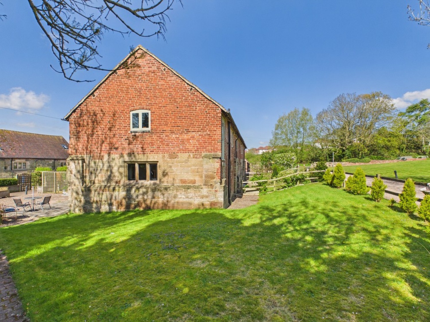 2 bedroom House for Sale St. Thomas Priory, Stafford, Staffordshire