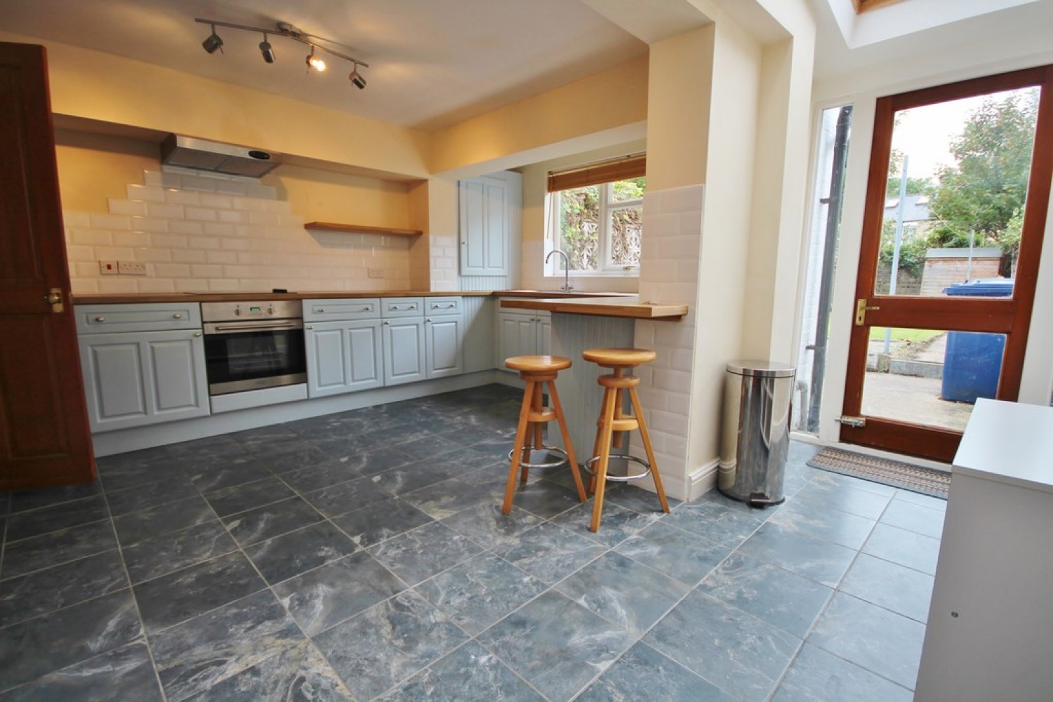 2 bedroom House for Letting Cavendish Road