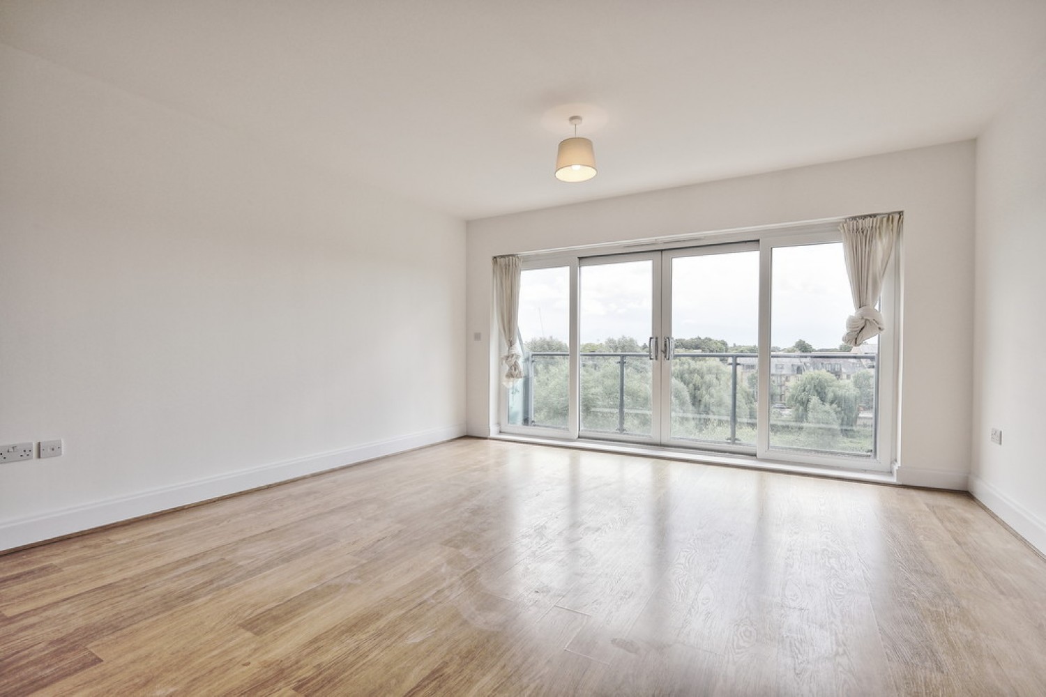 2 bedroom Flat for Letting Fitzgerald Place
