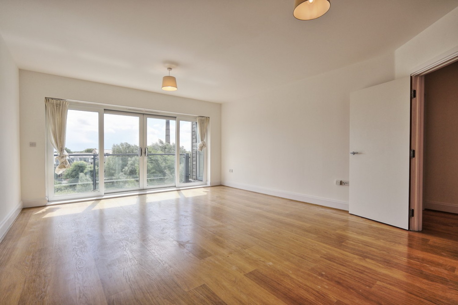 2 bedroom Flat for Letting Fitzgerald Place