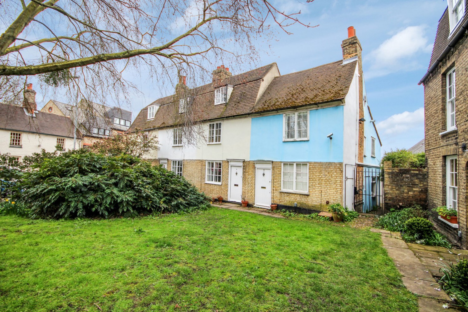 Bells Court, Castle Street