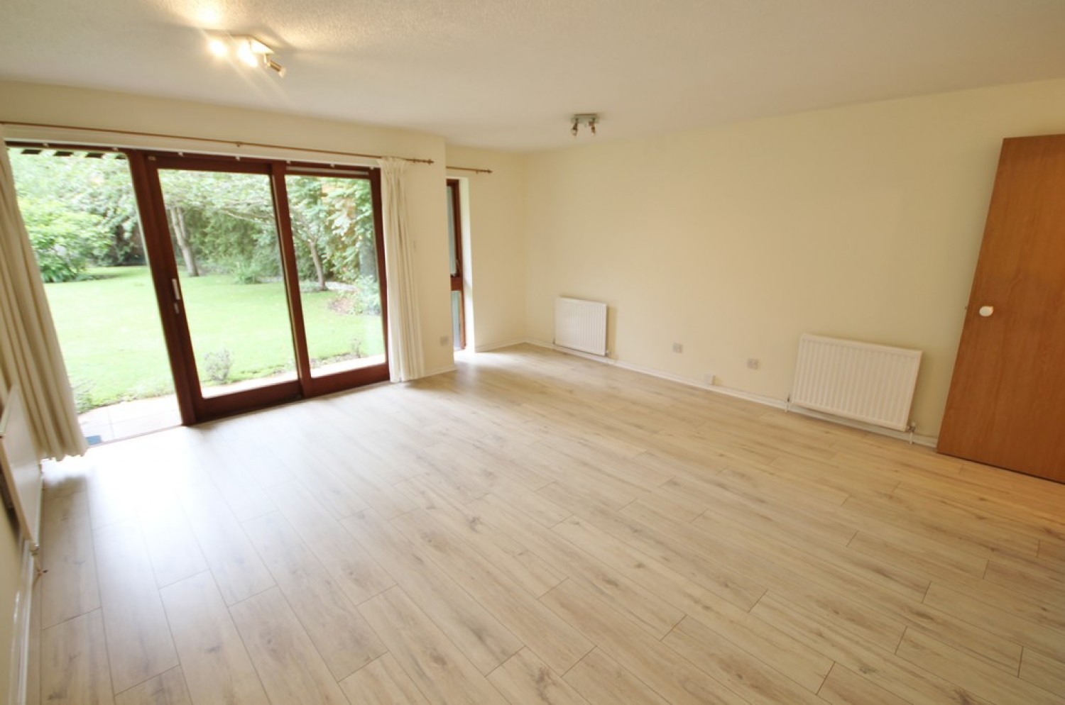 1 bedroom Flat for Letting Crossways House, Anstey Way, Cambridge