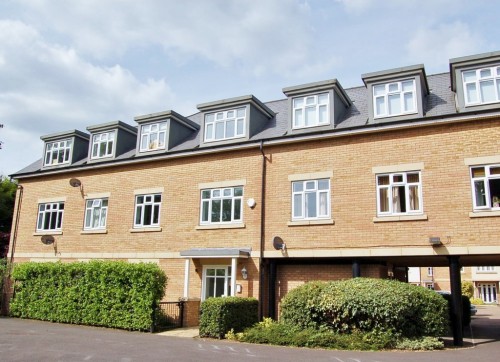Pearl Close