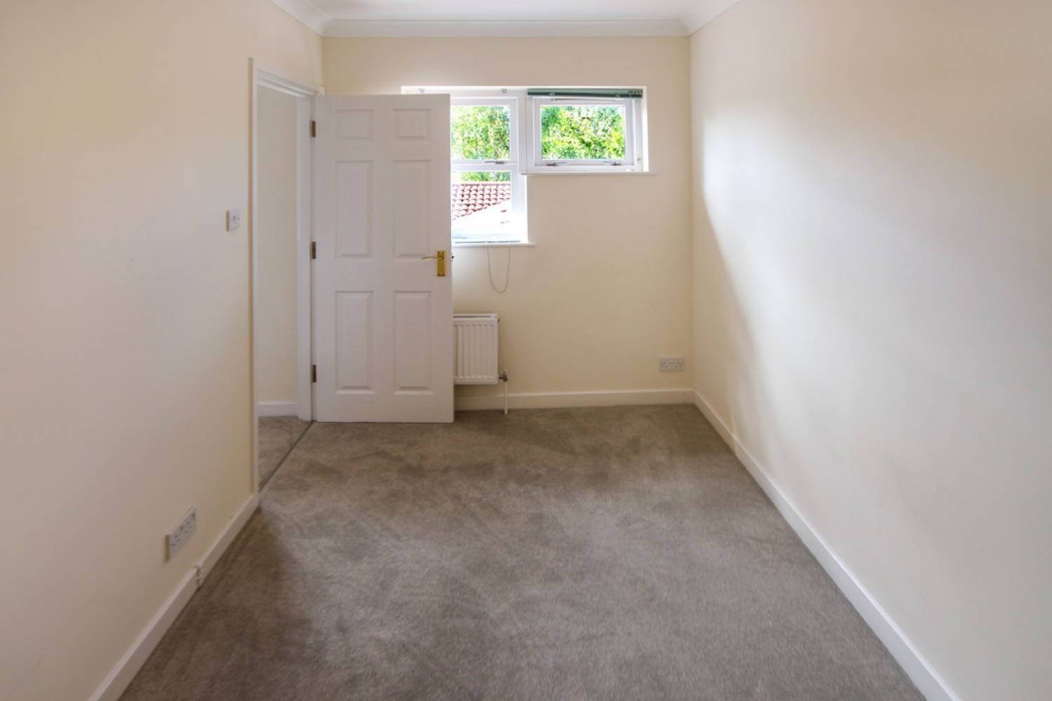 4 bedroom House for Letting The Crescent