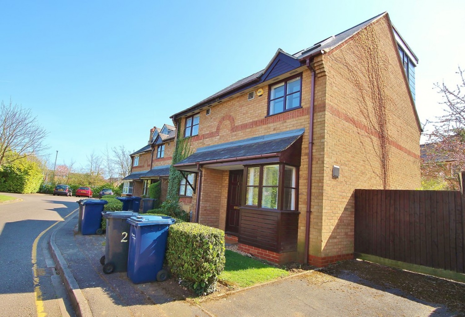 2 bedroom House for Letting Angus Close