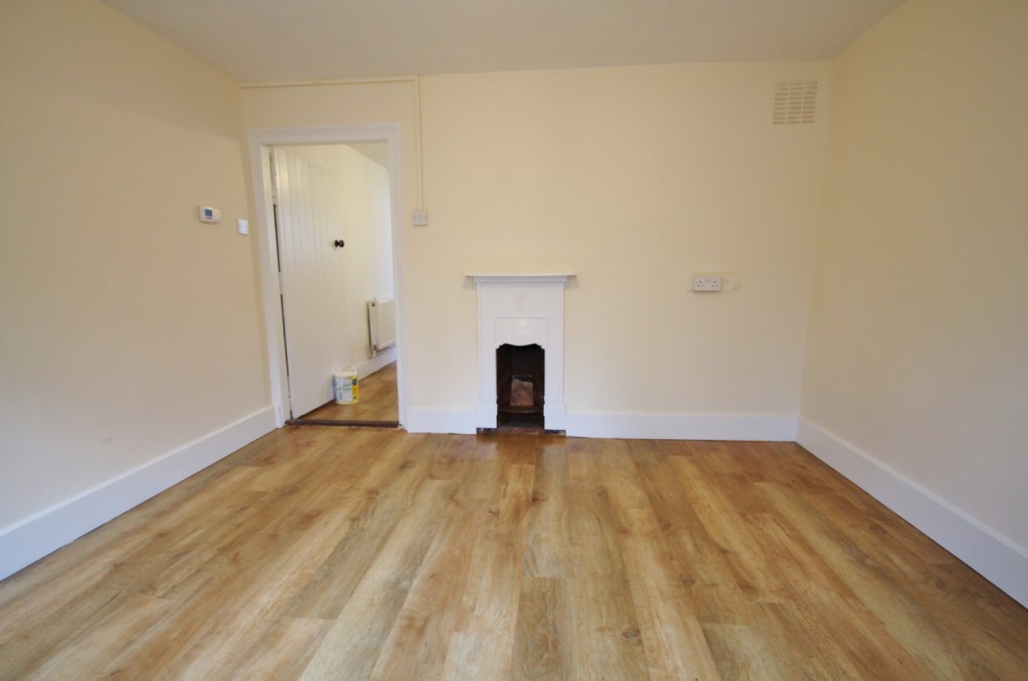 2 bedroom House for Letting School Lane