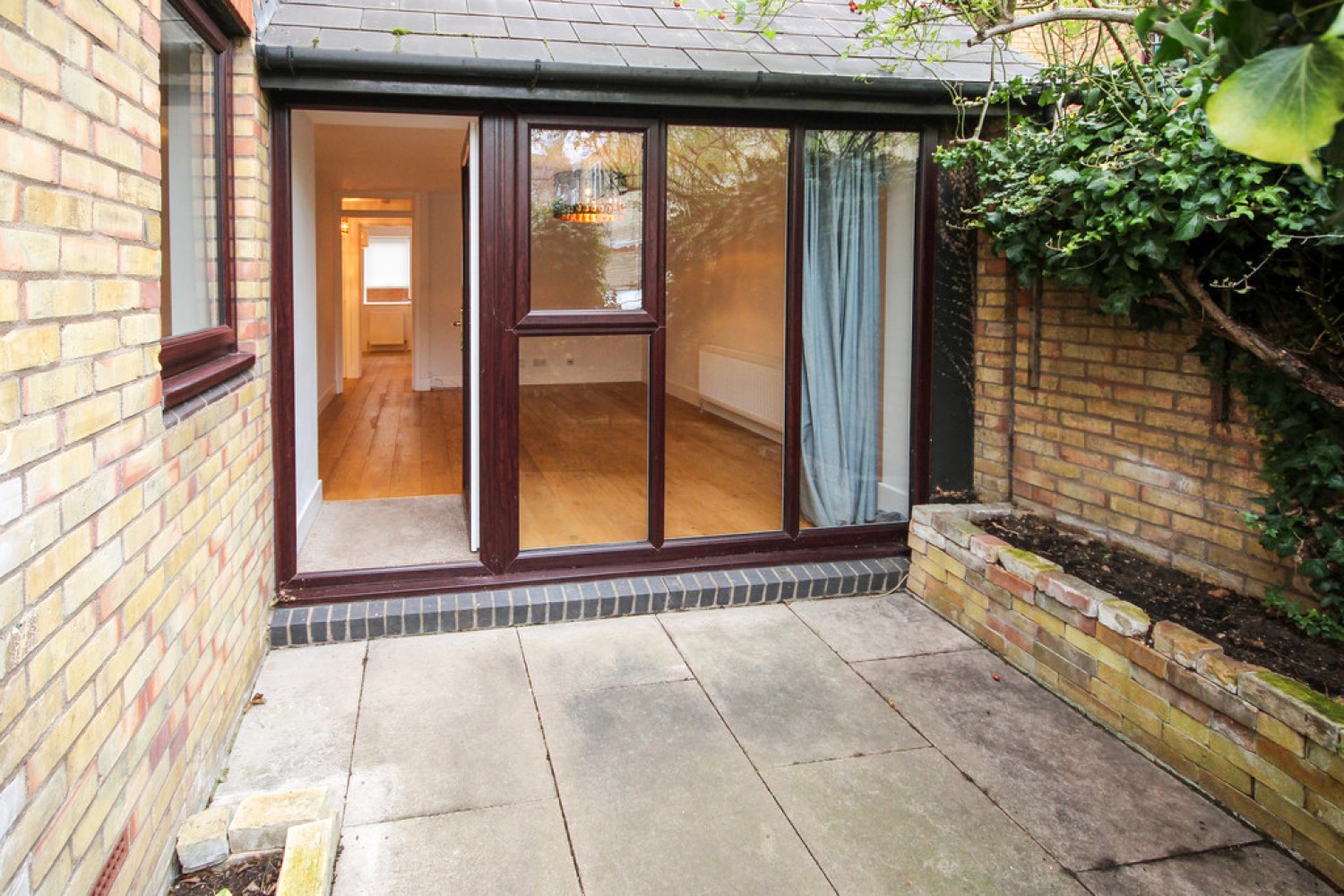 2 bedroom Flat for Letting Bailey Mews, Auckland Road