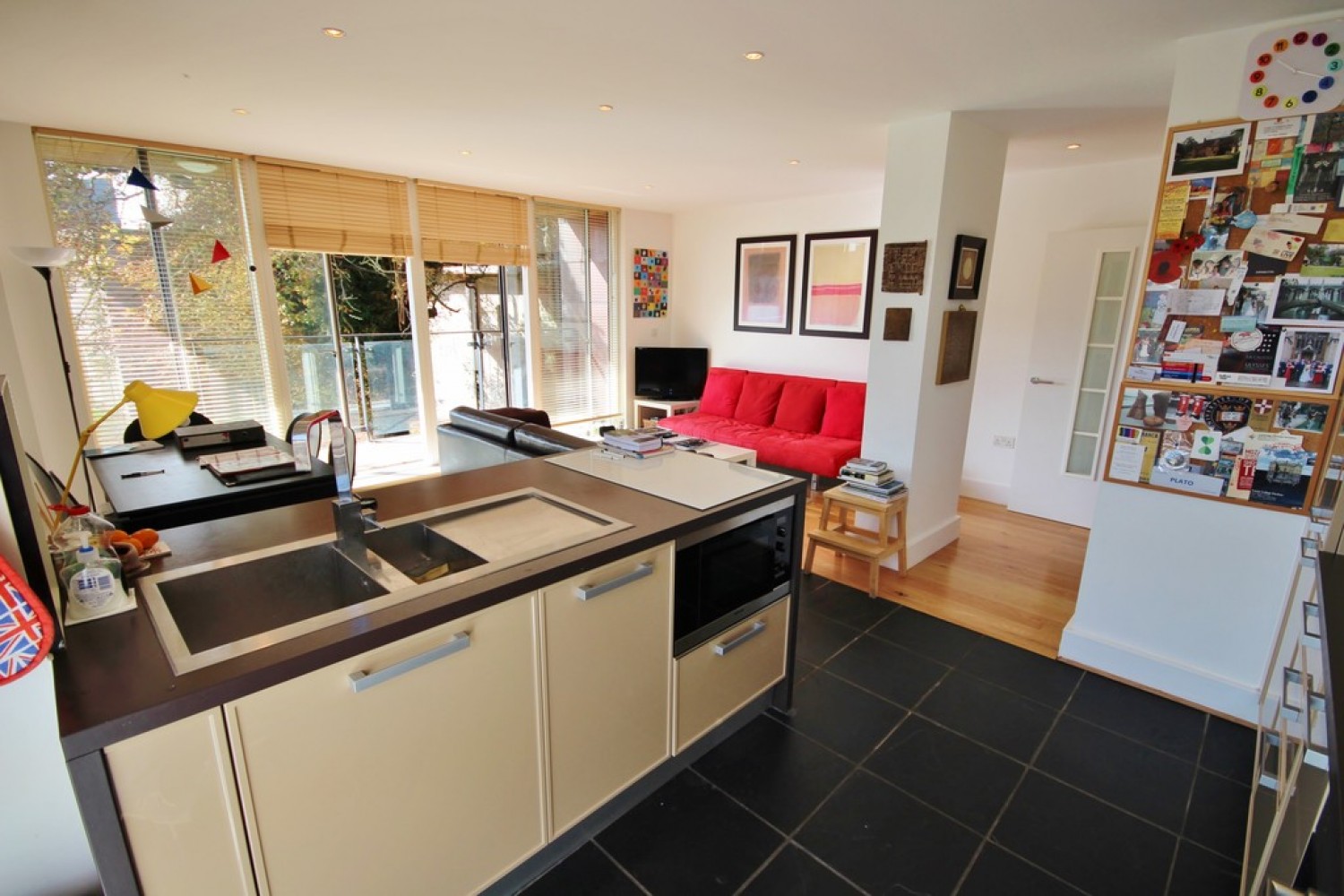1 bedroom Flat for Letting The Oak Building, Kingfisher Way