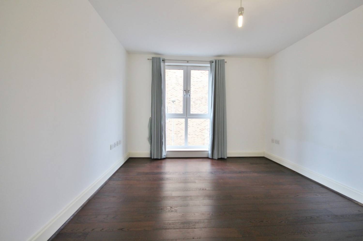 2 bedroom Flat for Letting Scholars Walk