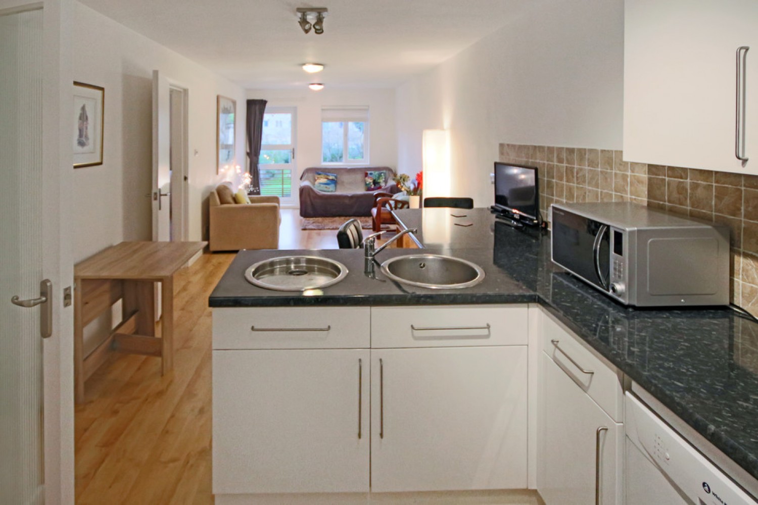 3 bedroom Flat for Letting Queensway