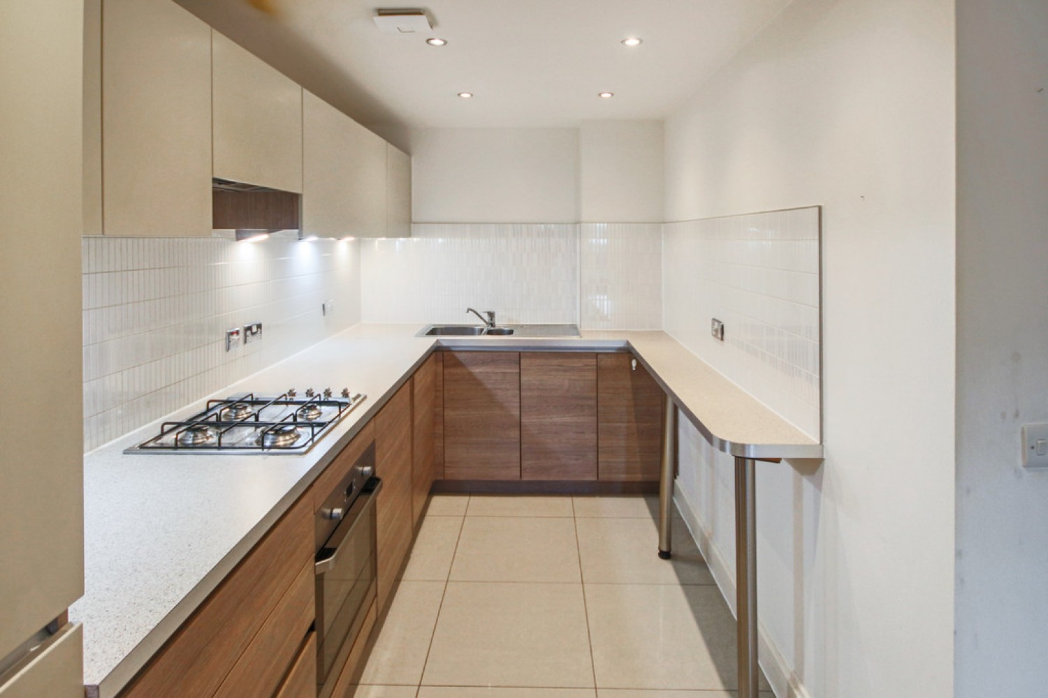 2 bedroom Flat for Letting Fitzgerald Place