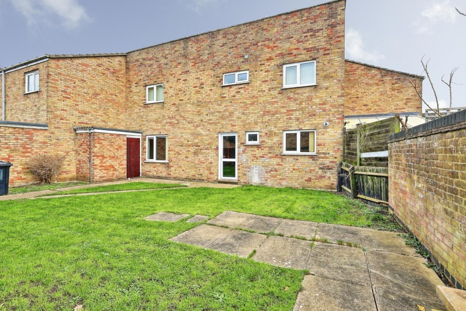 3 bedroom House for Letting Craister Court