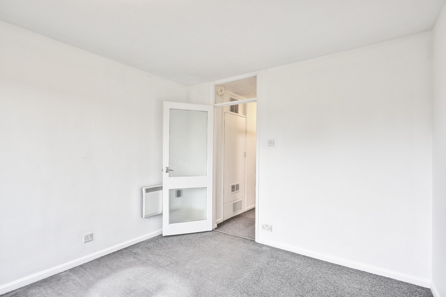 3 bedroom Flat for Letting Pentlands Court