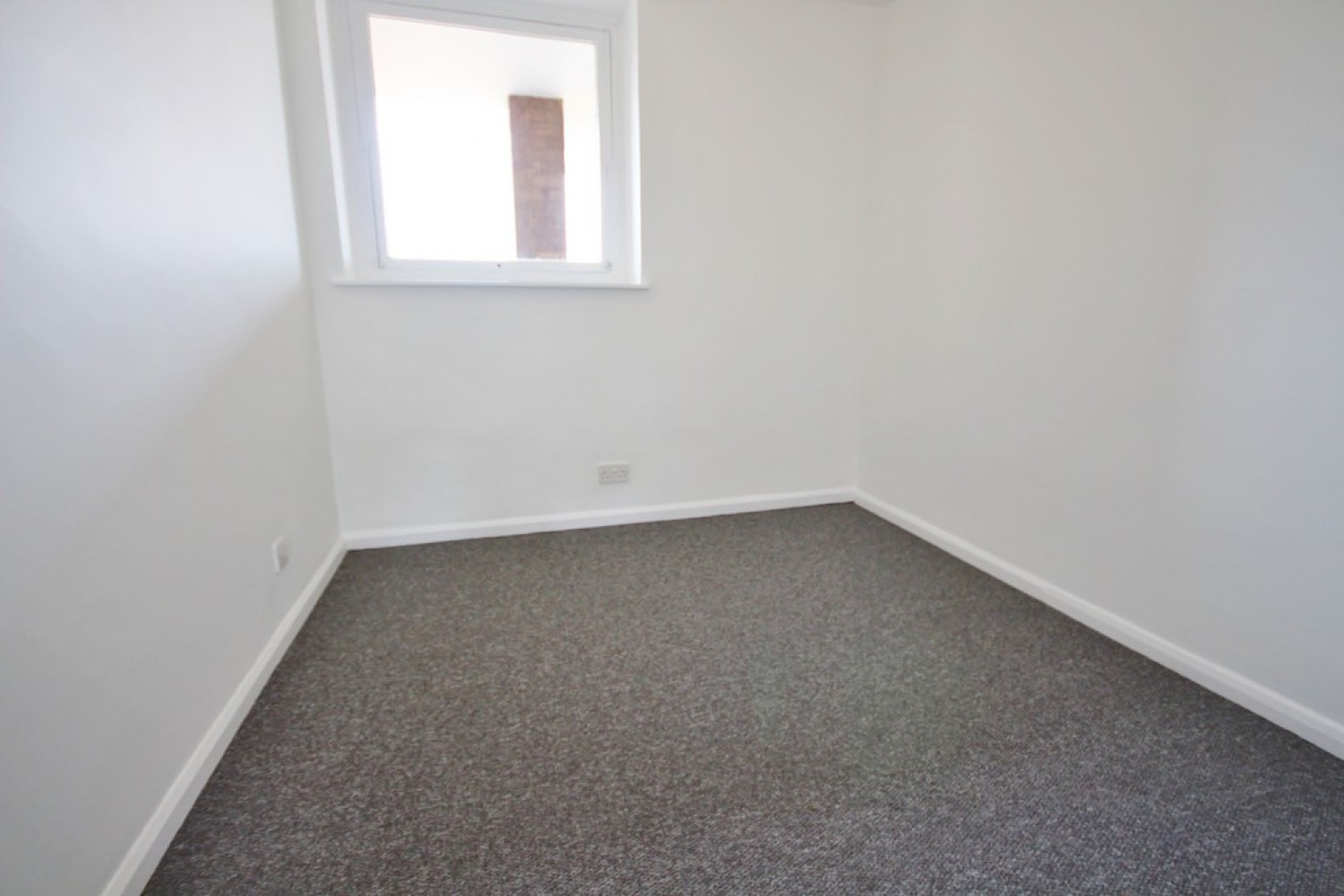 3 bedroom Flat for Letting Pentlands Court