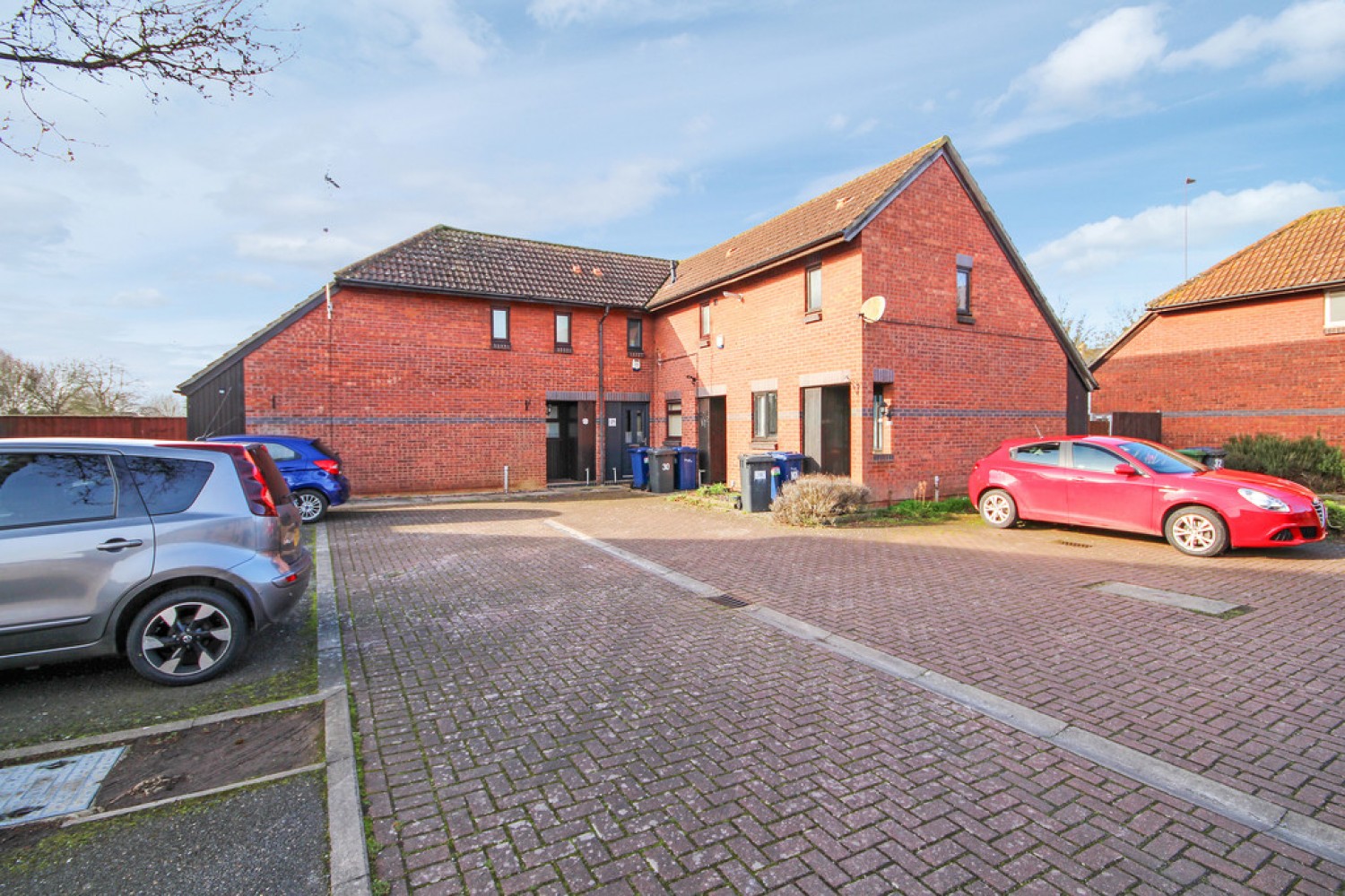 2 bedroom House for Letting Callander Close