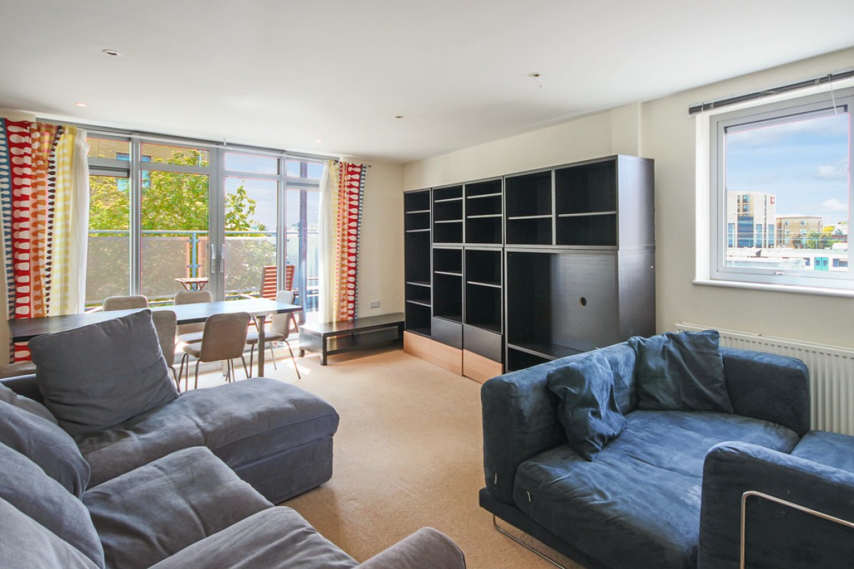 Brandt House, Rustat Avenue