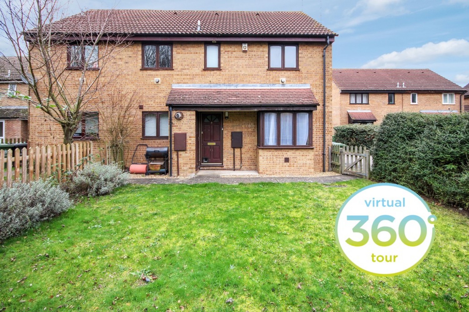 2 bedroom Property in James Carlton Close