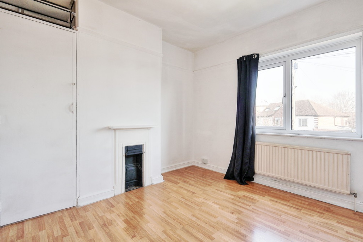 3 bedroom House for Letting Silverwood Close