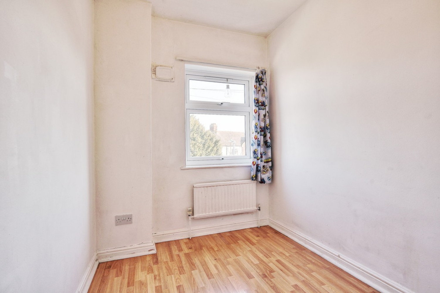 3 bedroom House for Letting Silverwood Close