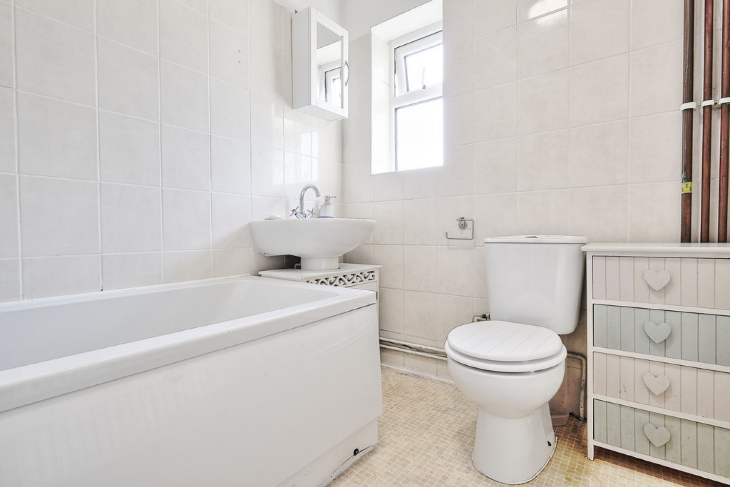 3 bedroom House for Letting Silverwood Close