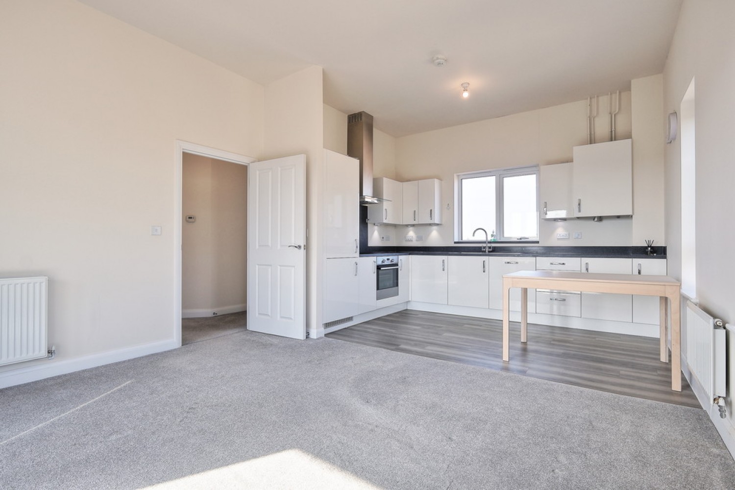 2 bedroom Flat for Letting Lawrence Weaver Road, Cambridge