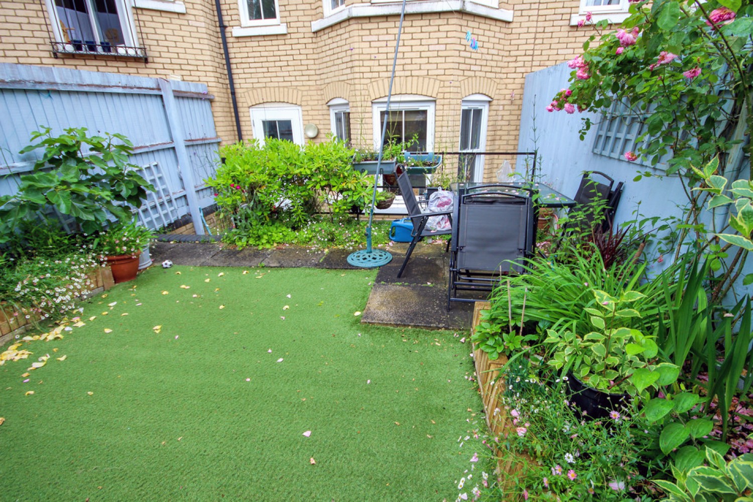 St Matthew's Gardens