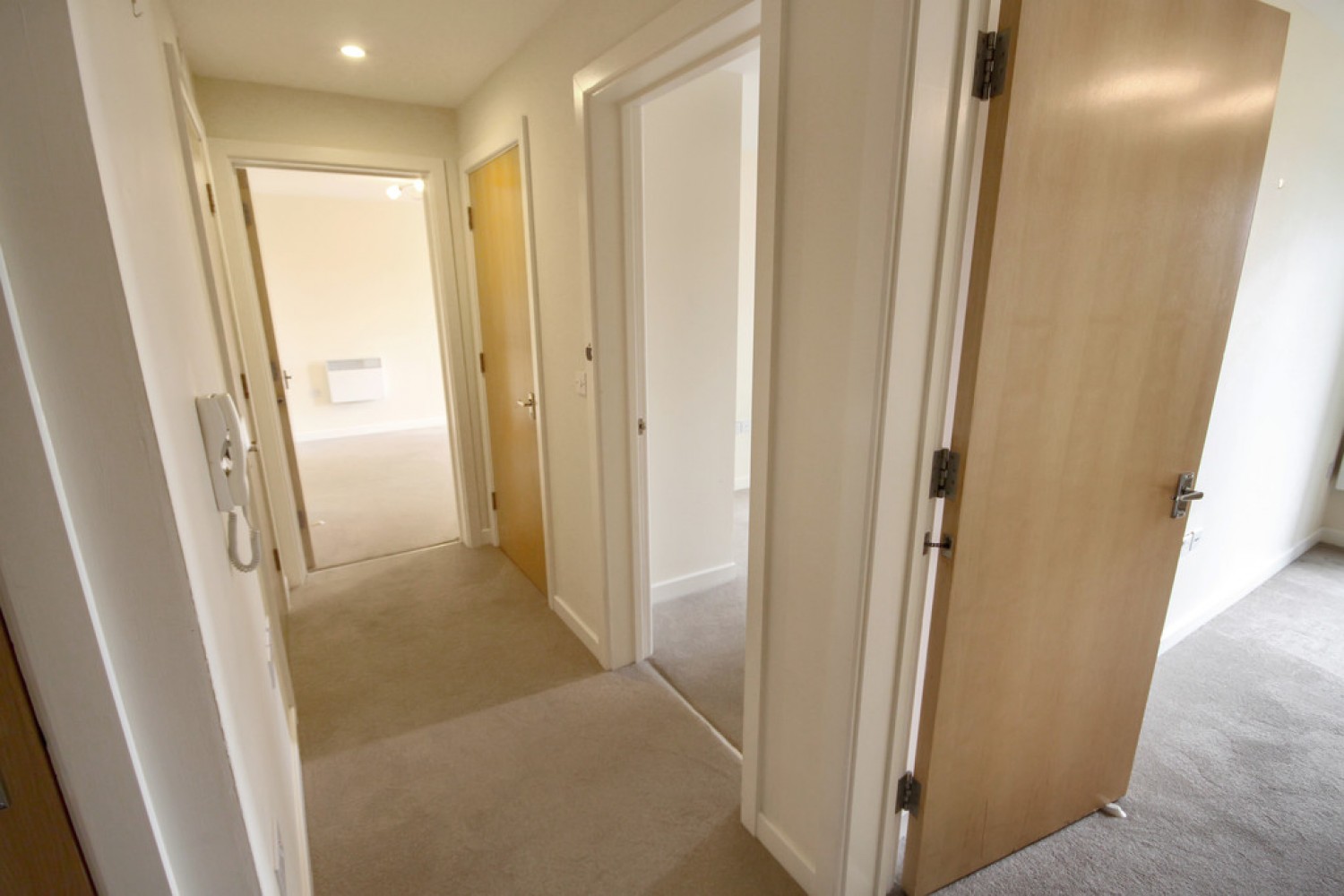 2 bedroom Flat for Sale Warren Close