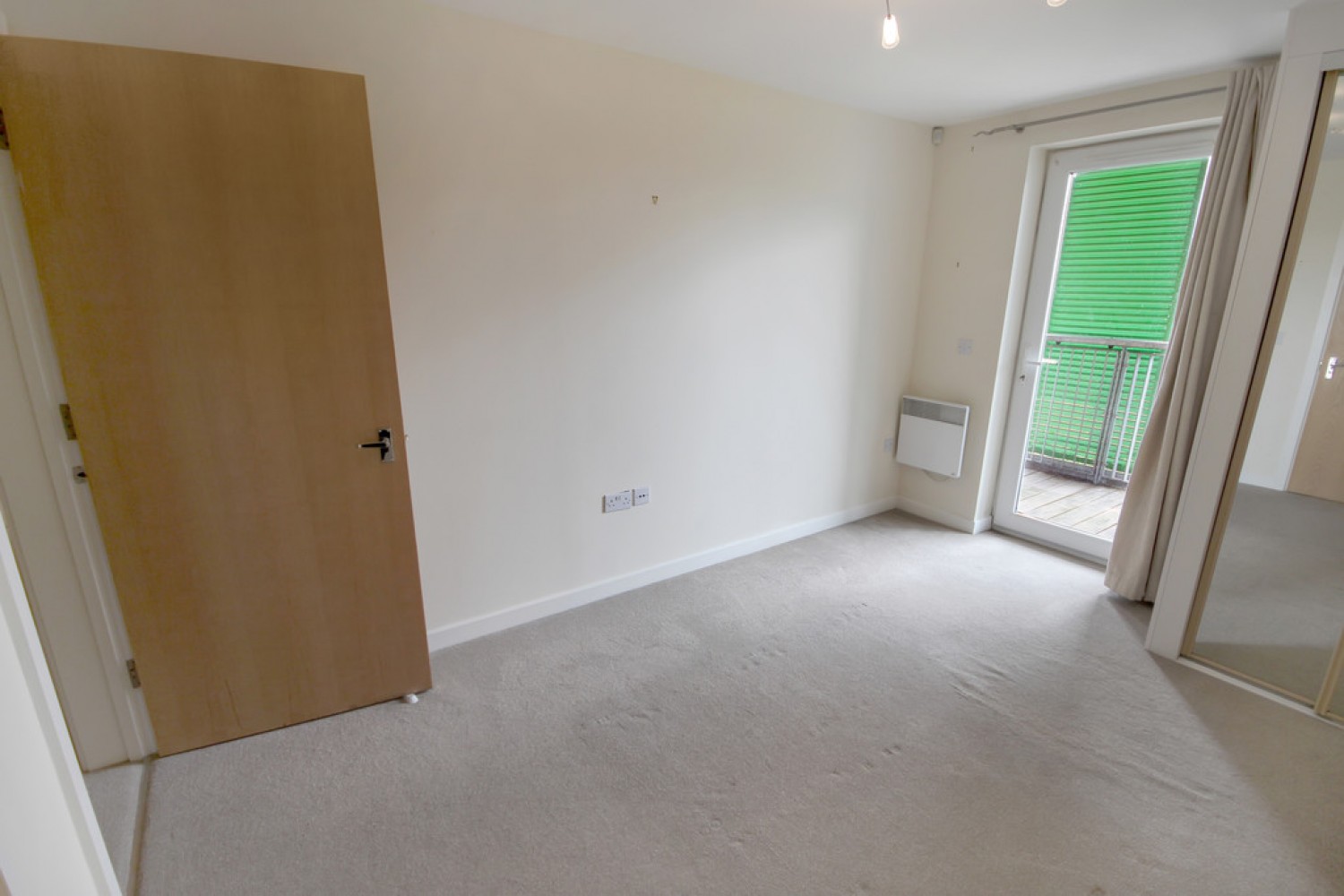 2 bedroom Flat for Sale Warren Close