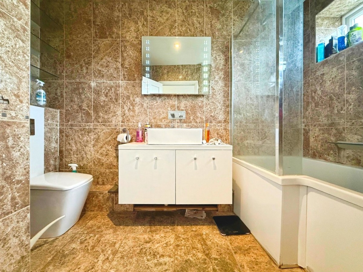 Priest Lane, Willingham