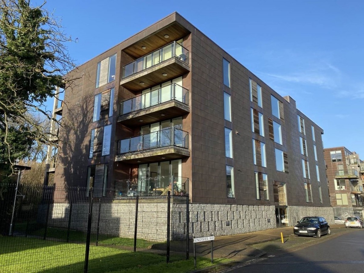 The Oak Building, Kingfisher Way