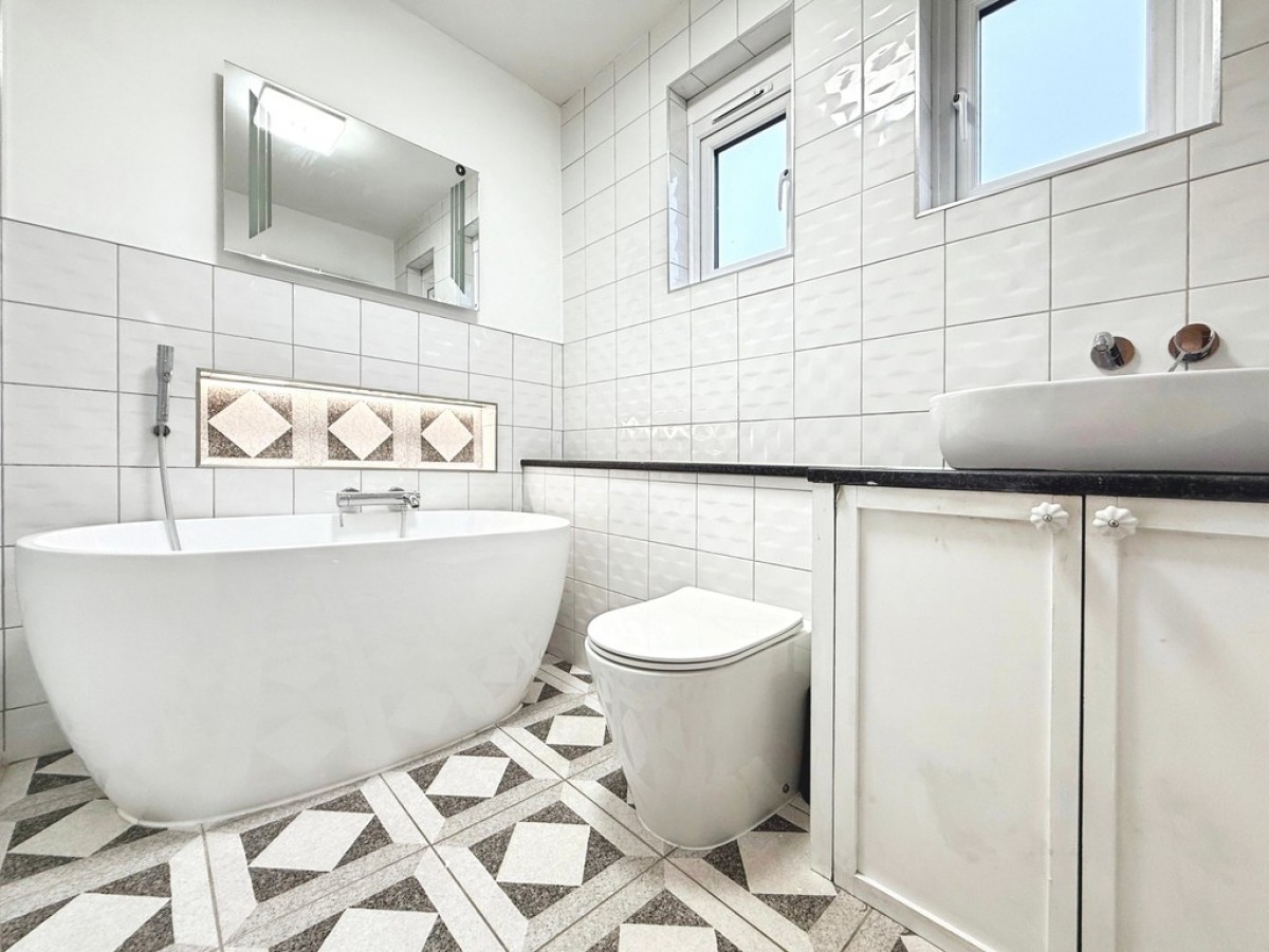 Augustus Close, Cambridge