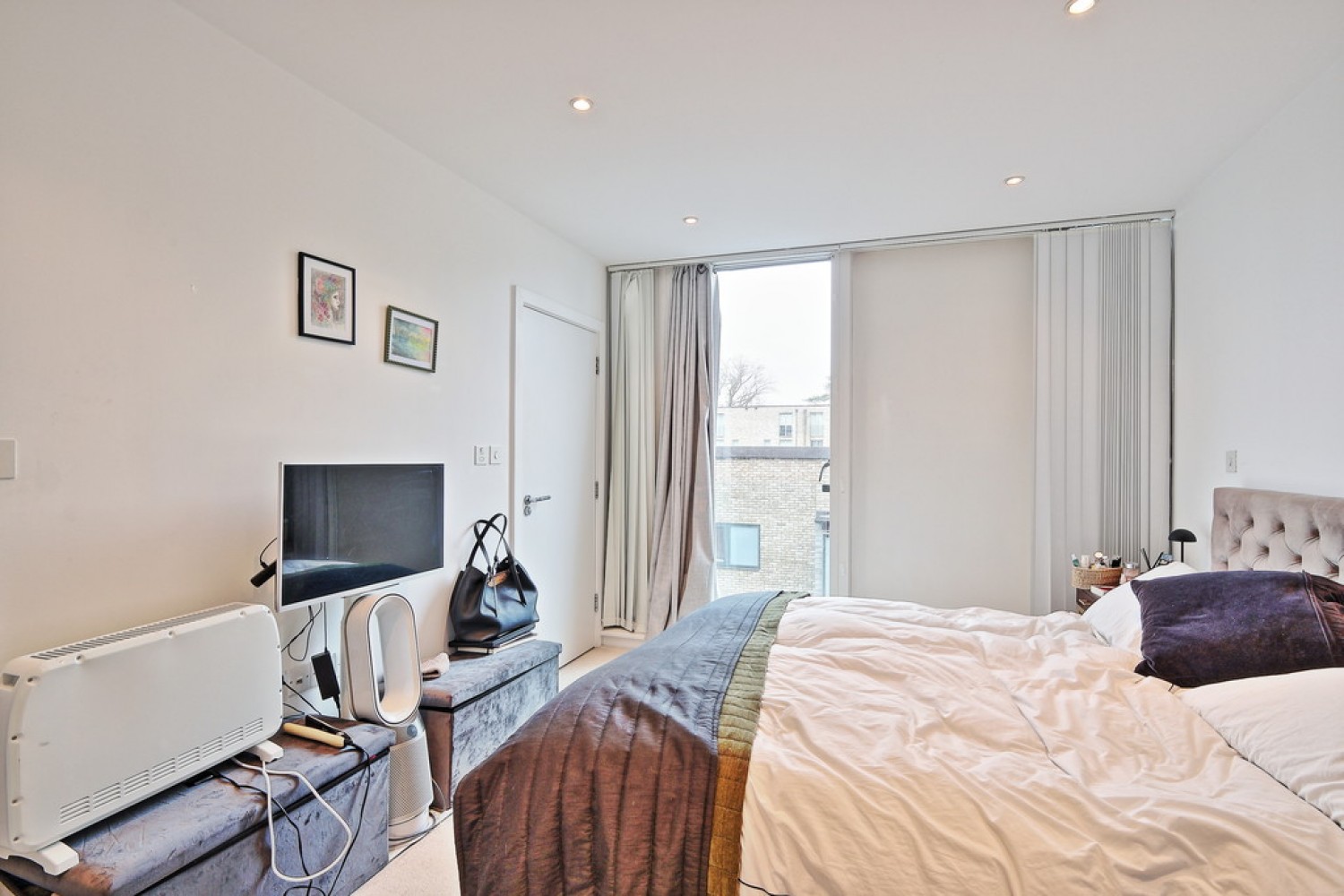 2 bedroom Flat in Copper Building, Kingfisher Way