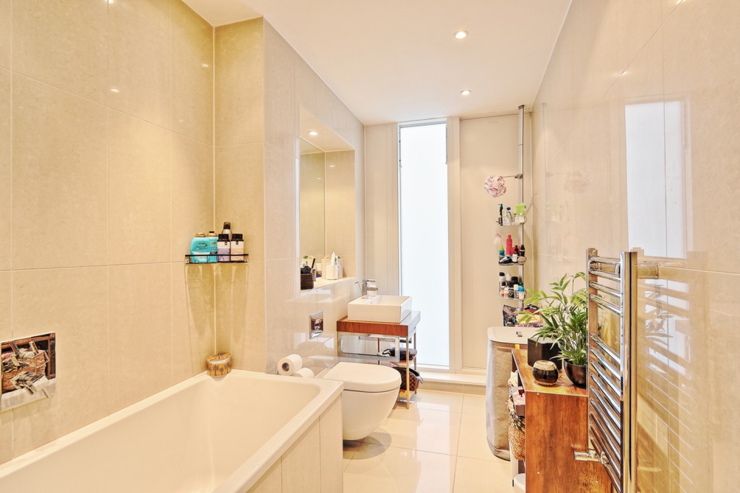 2 bedroom Flat in Copper Building, Kingfisher Way