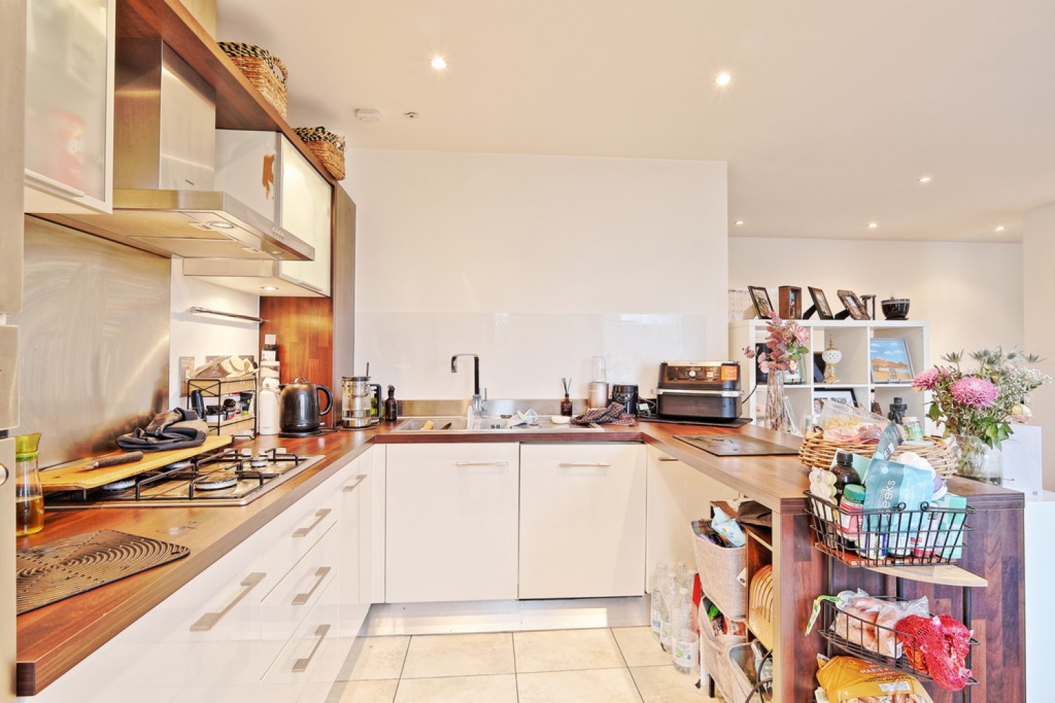 2 bedroom Flat in Copper Building, Kingfisher Way