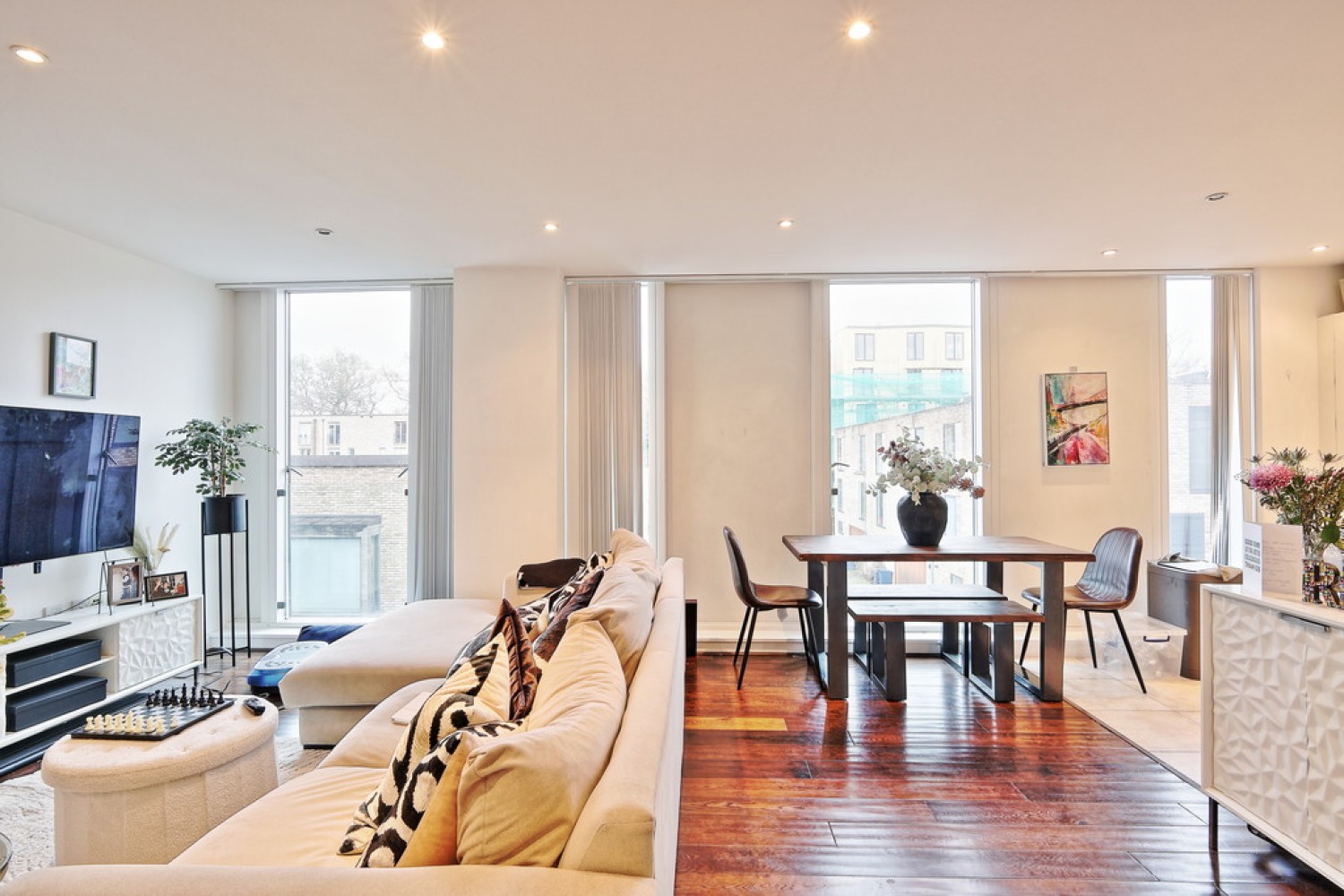 2 bedroom Flat in Copper Building, Kingfisher Way