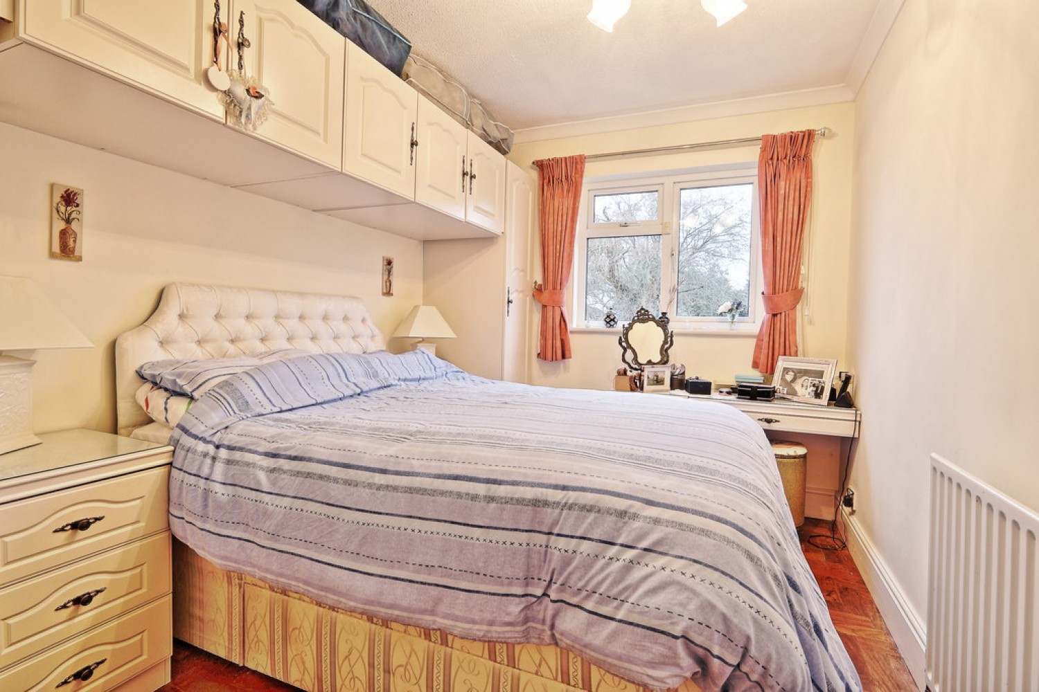 3 bedroom House for Sale Gainsborough Close