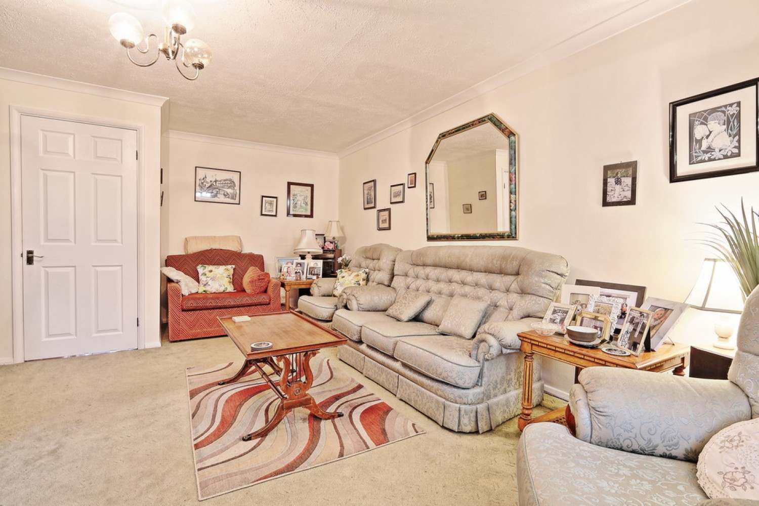 3 bedroom House for Sale Gainsborough Close