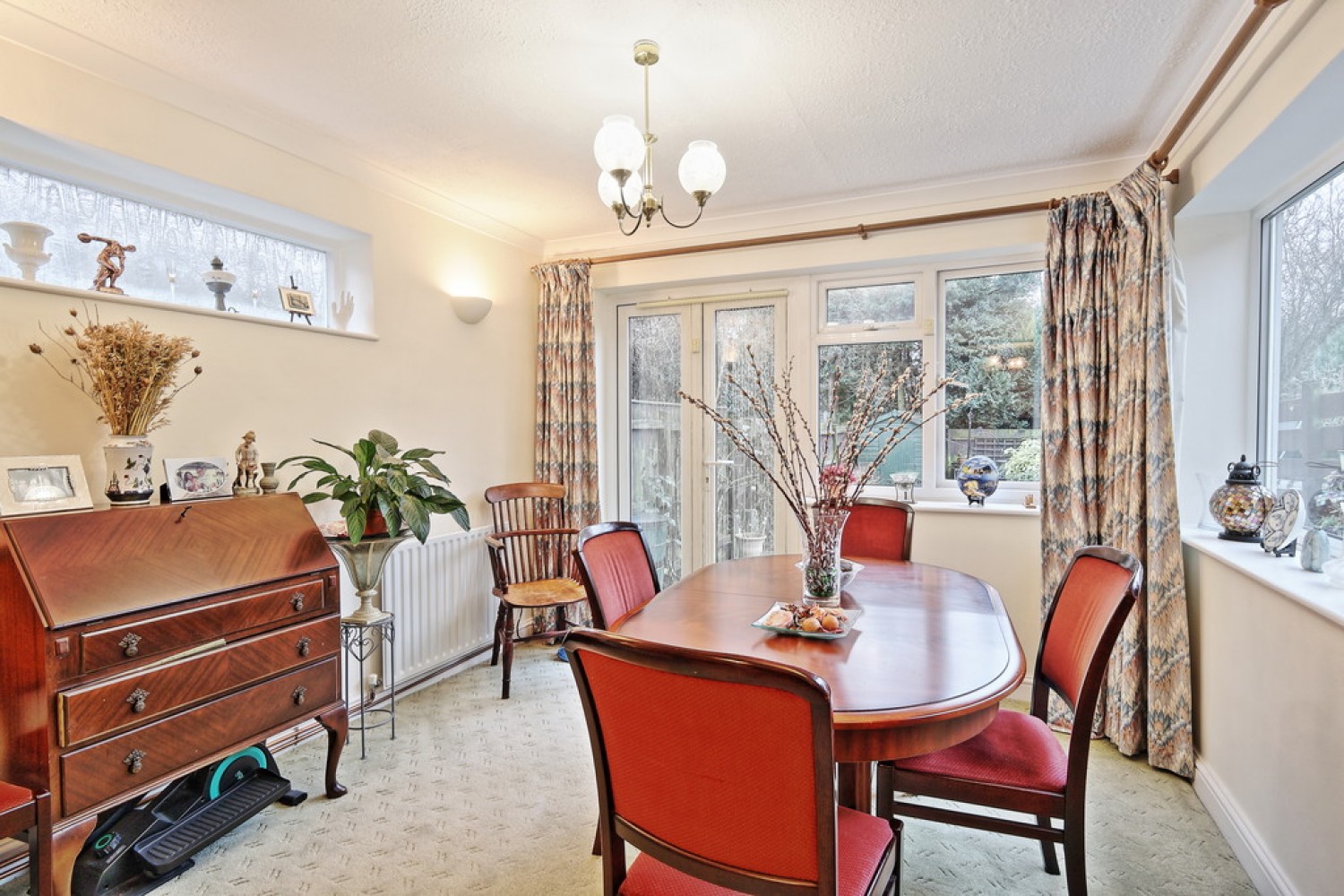 3 bedroom House for Sale Gainsborough Close