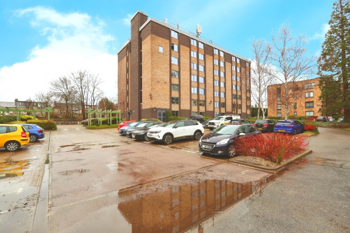 Manhattan Drive, Cambridge